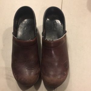 SOLD- Sanita clogs